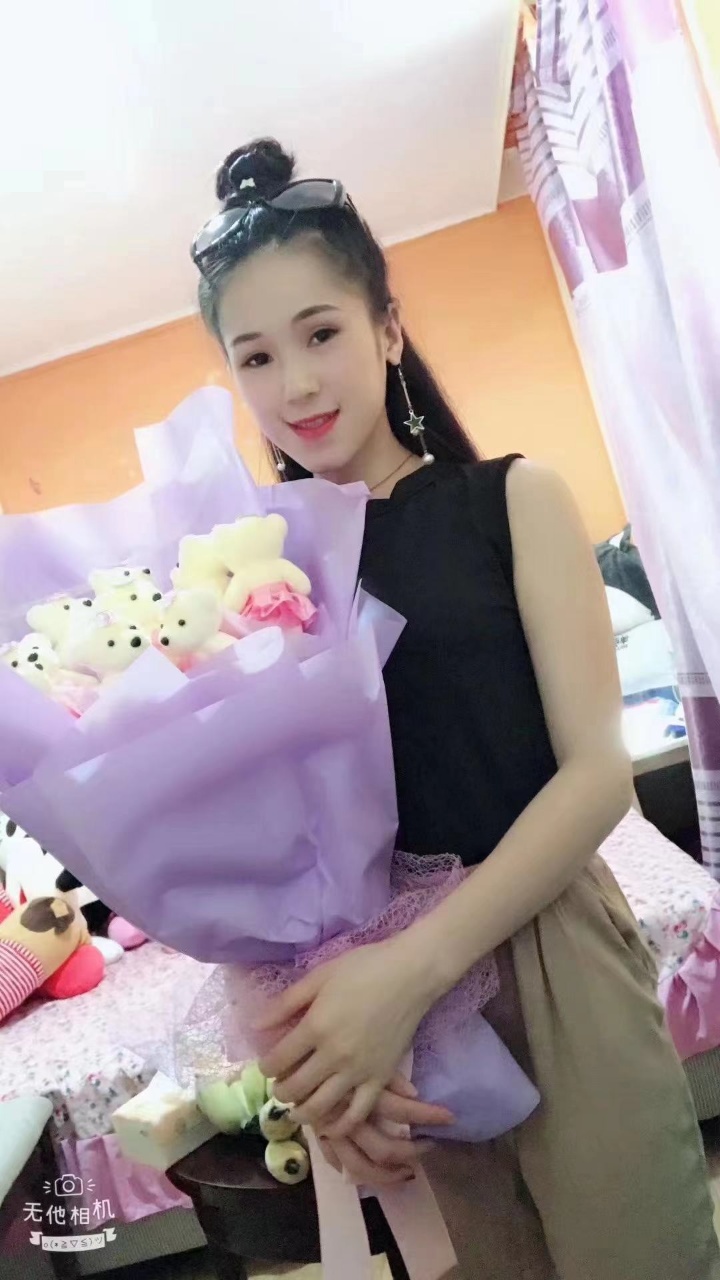 龙华区清秀成熟御姐小狐